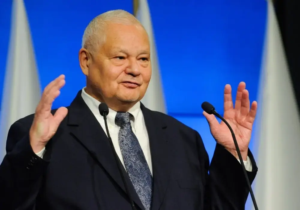 Ile zarabia prezes NBP? Zaskakujące fakty o pensji Adama Glapińskiego