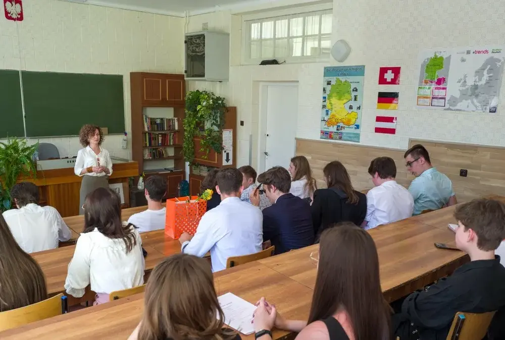 Ile zarabiają nauczyciele? Zaskakujące fakty o wynagrodzeniach w edukacji