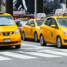 Aktor taxi - poznaj usługi, ceny i opinie, które warto znać