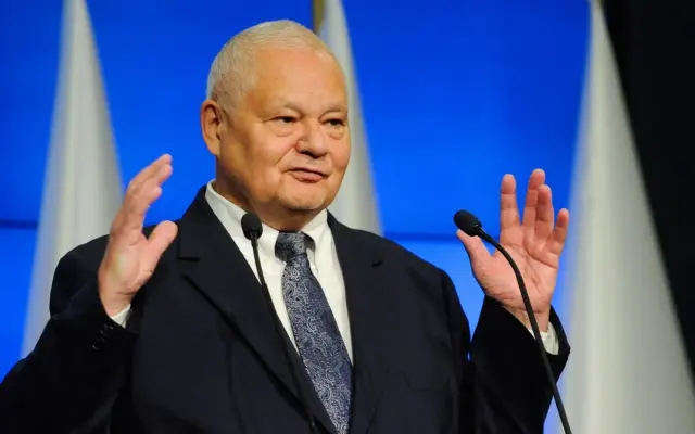 Ile zarabia prezes NBP? Zaskakujące fakty o pensji Adama Glapińskiego
